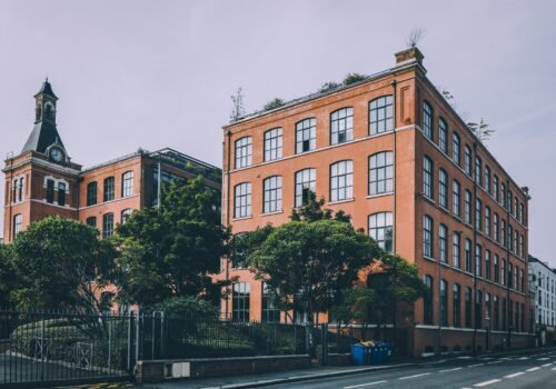 Pourquoi Rouen adopte les agences immobilières à prix réduit ?